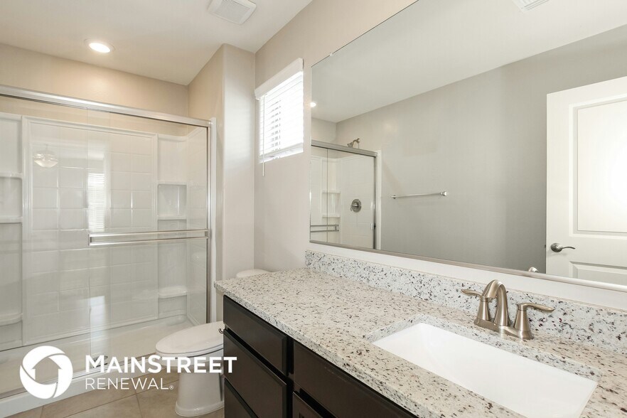 Building Photo - 3917 S 82nd Dr