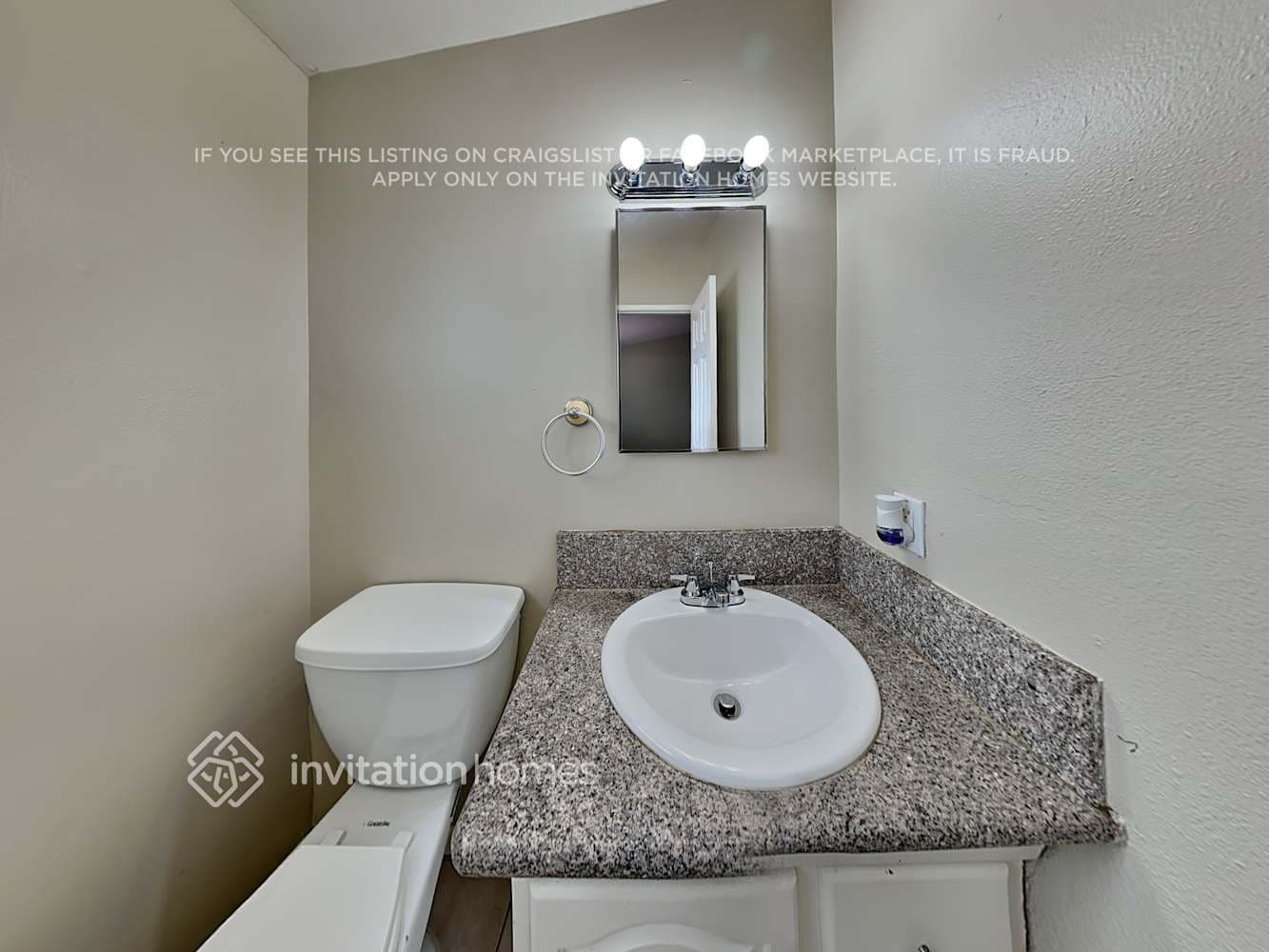 Building Photo - 27210 Marchland Ave