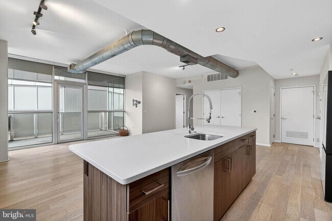 Building Photo - 3409 Wilson Blvd