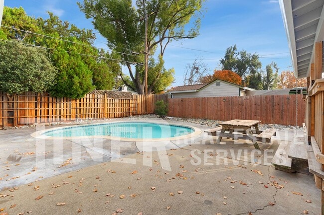 Building Photo - 4739 61st St