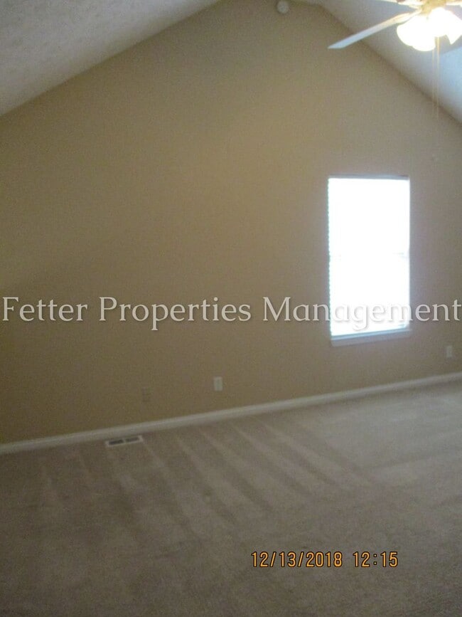 Building Photo - Eastside Evansville!!