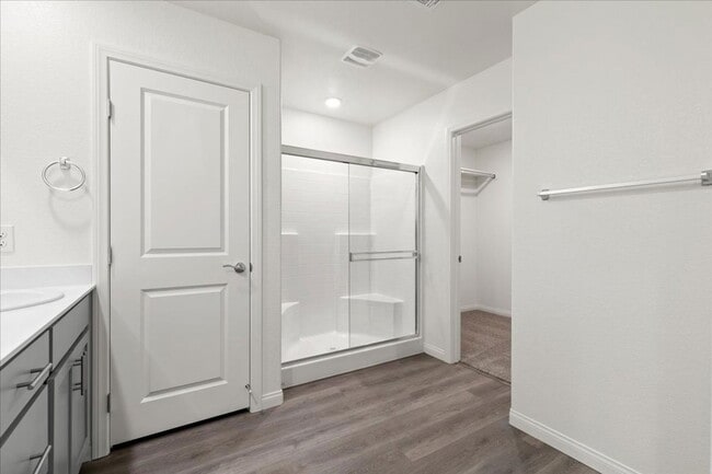 Building Photo - 1307 Travis Crk Pl