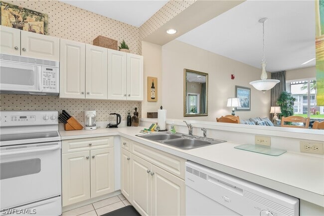 Building Photo - 791 14th St NE