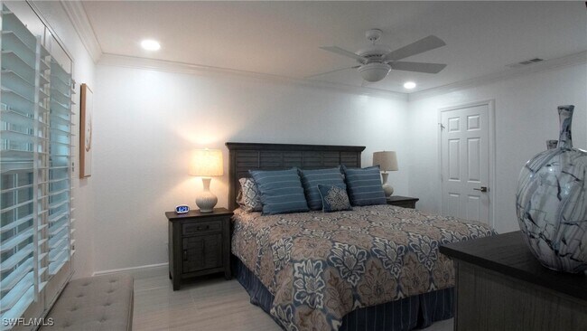Building Photo - 859 Tanbark Dr