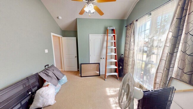 Building Photo - LIMITED-TIME MOVE-IN SPECIAL: Two Weeks Free Rent! Spacious 3 Bedroom, 2 Full Bath, with Attached...