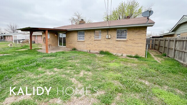Building Photo - 2808 SW 88th St