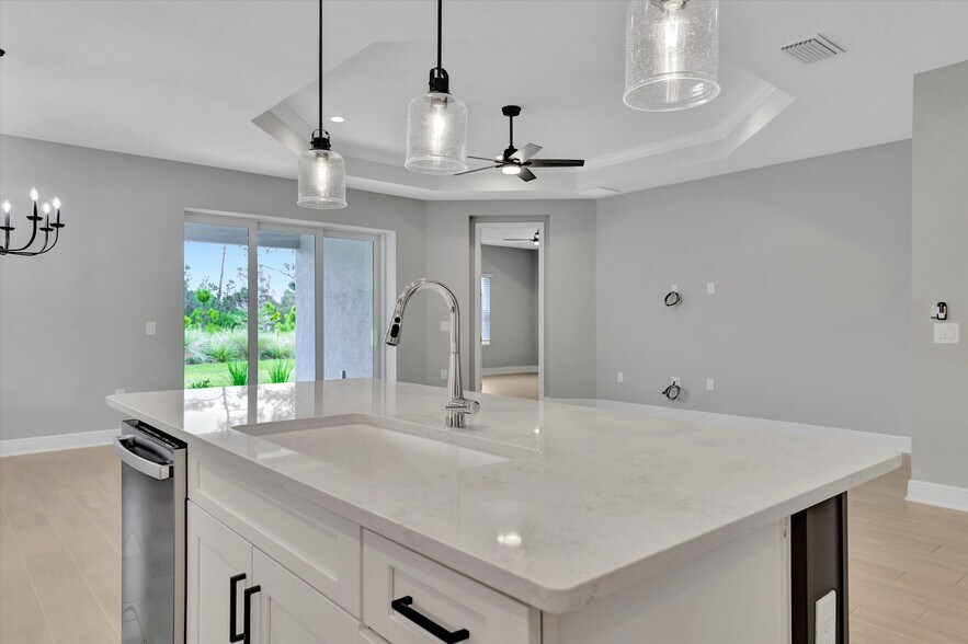 Building Photo - 10182 Crystal Isle Cir