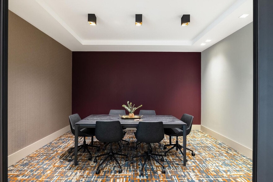 Building Photo - 1301 Callowhill St