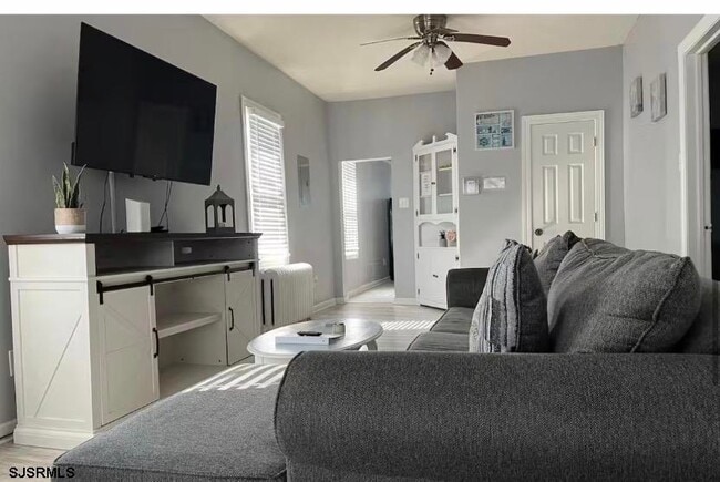 Building Photo - 1420 N Arkansas Ave