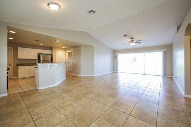 Building Photo - 3100 22nd St SW