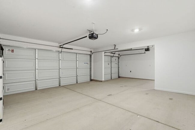 Building Photo - Modern Comfort Meets Desert Serenity – 4 Bed Rocking K Rental Home Available Now!