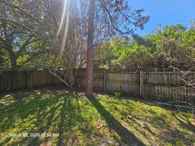 Building Photo - 1406 36th Ave