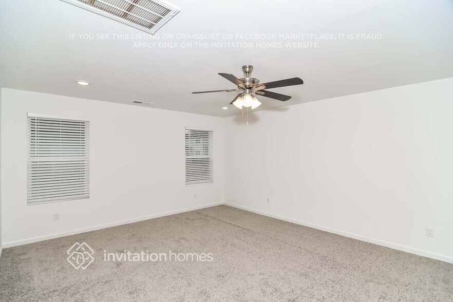 Building Photo - 253 W Millbrook Dr