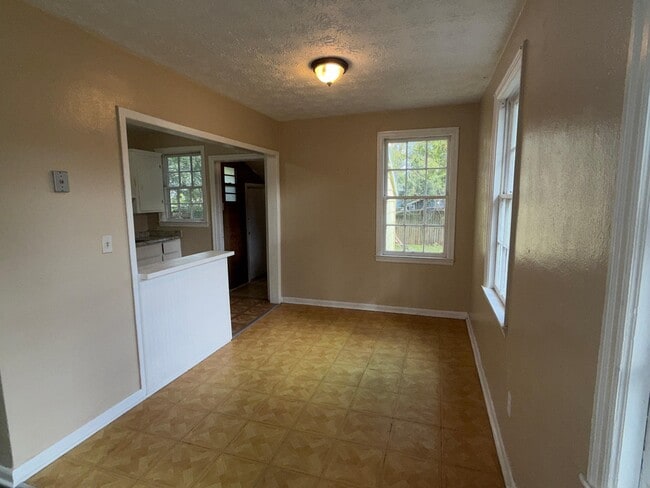 Building Photo - 4841 Louisa Terrace