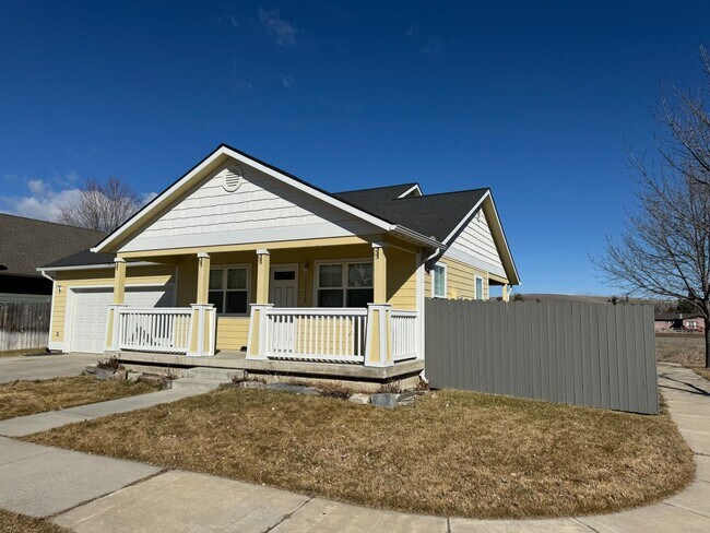 Building Photo - Spacious 3 Bed, 2 Bath in Lolo, MT!!
