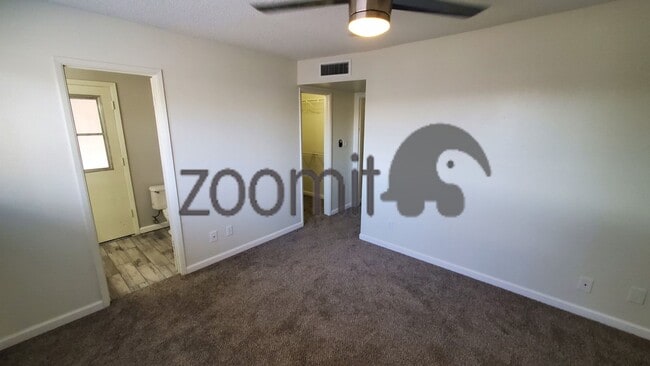 Building Photo - COOMING SOON! Beautifully upgraded house located in the vibrant city of Tempe, AZ