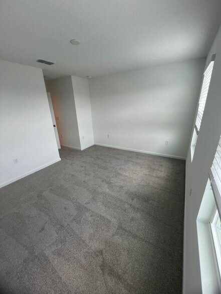 Building Photo - 9059 Beach Tea Way
