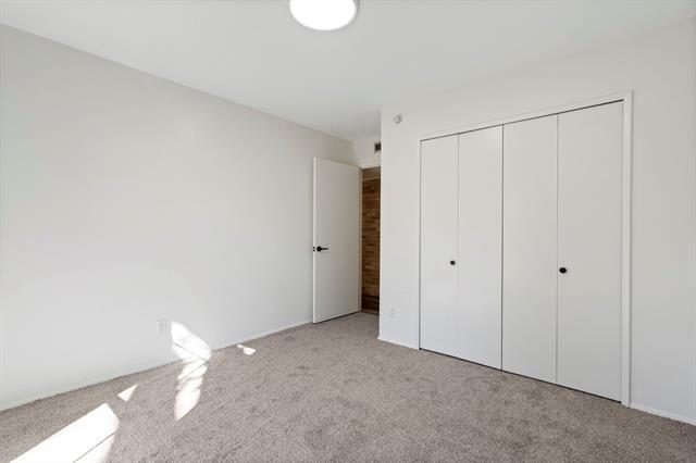 Building Photo - 12611 High Meadow Dr