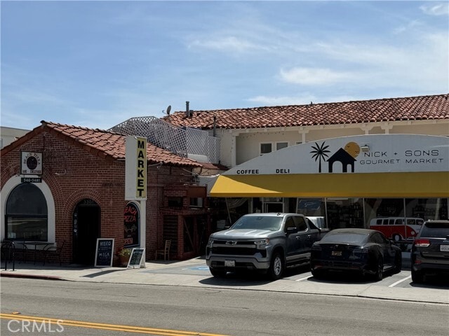 Building Photo - 400 34th St