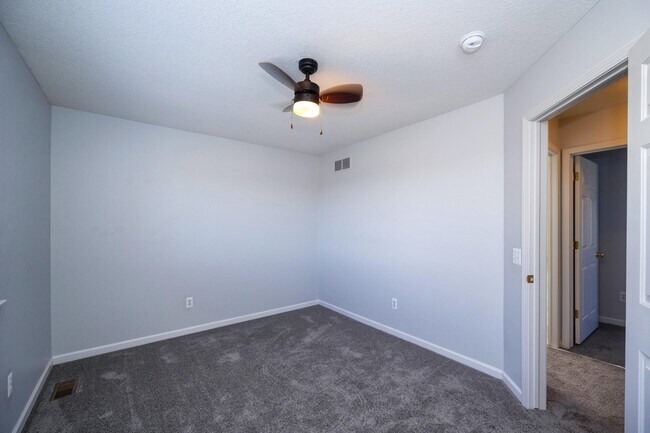 Building Photo - 7798 Greene Farm Dr