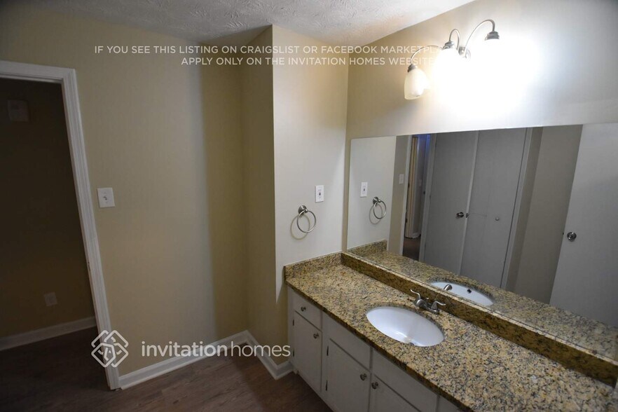 Building Photo - 5444 Wilder Dr