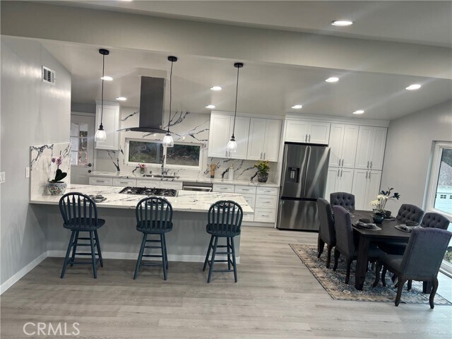 Building Photo - 19 Gaucho Dr