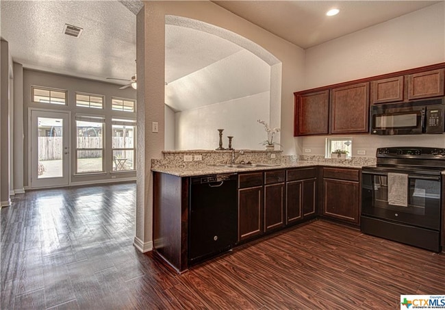 Building Photo - 3410 Greyfriar Dr