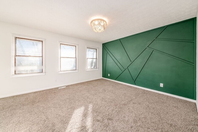 Building Photo - Fully Renovated Reynoldsburg Home