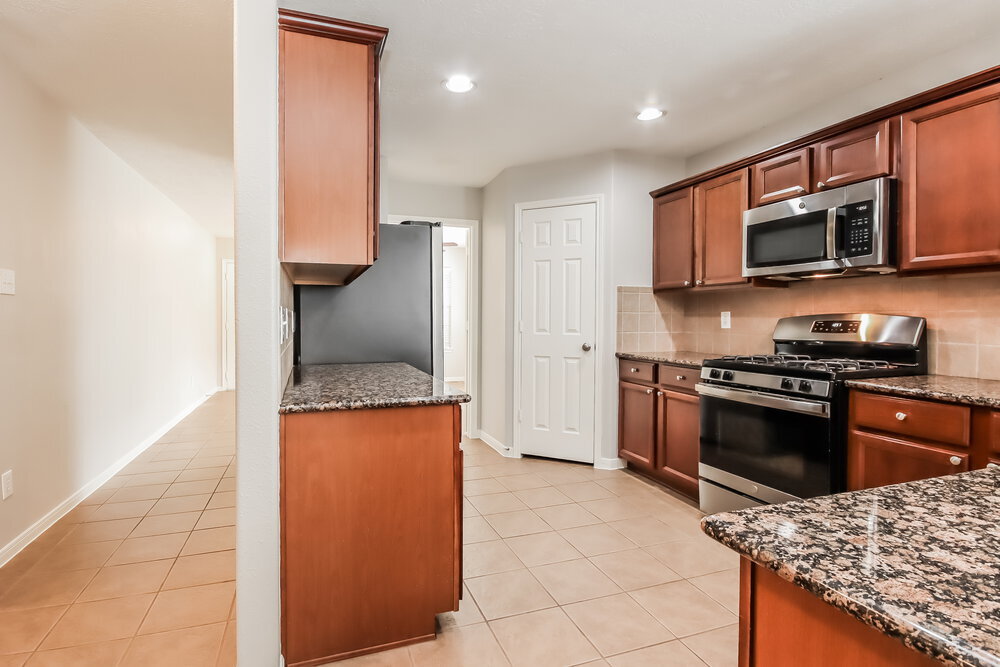 Building Photo - 21619 Kingston Terrace Ln