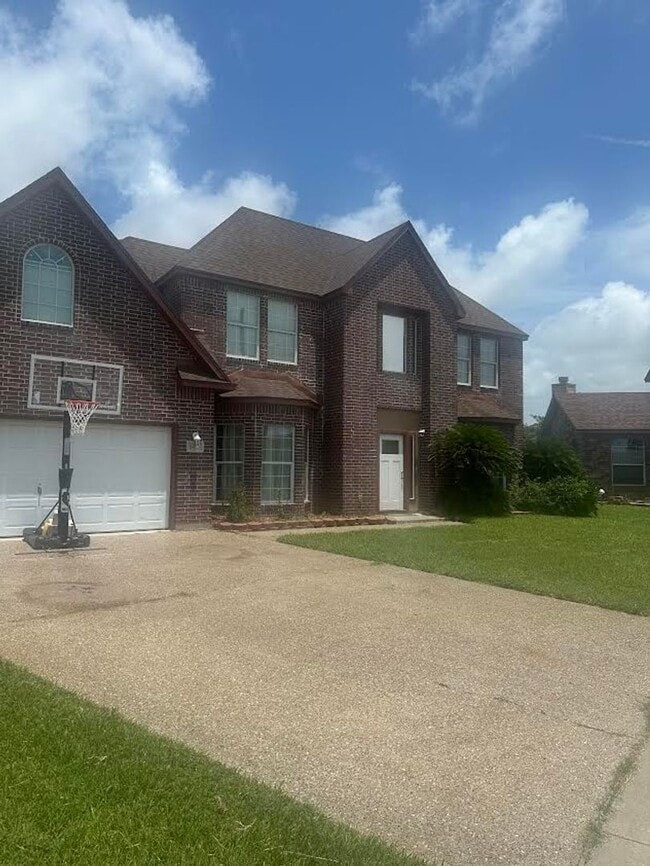 Building Photo - 6901 Windy Cove Cir