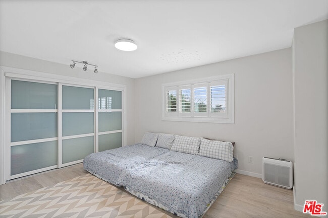 Building Photo - 1140 22nd St