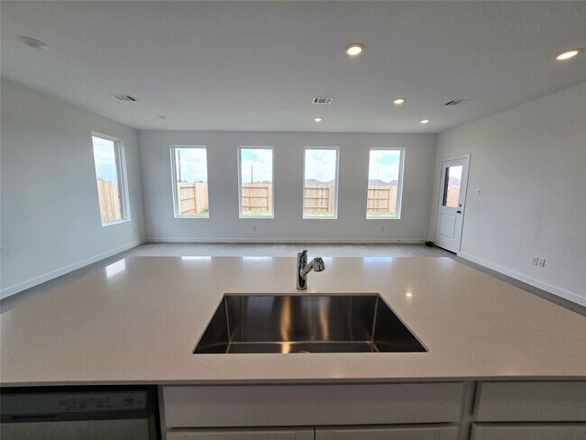 Building Photo - 3112 Ruby Rdg Dr