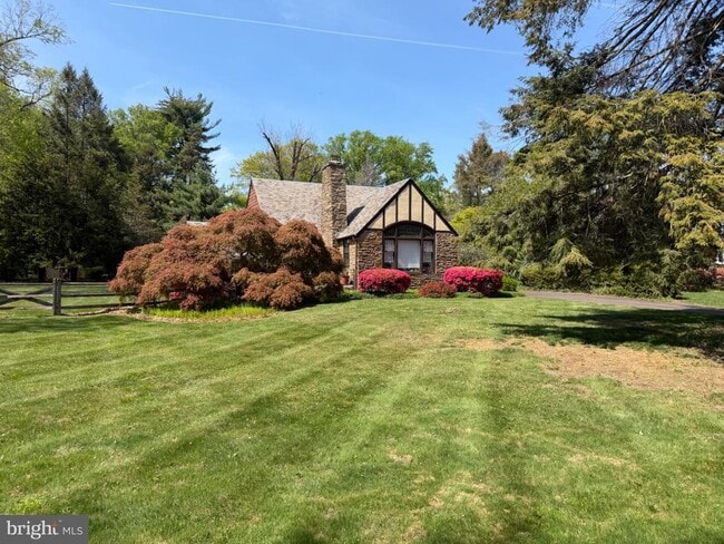 Building Photo - 74 Black Rock Rd