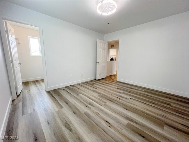 Building Photo - 8821 Steaming Thunder Ct