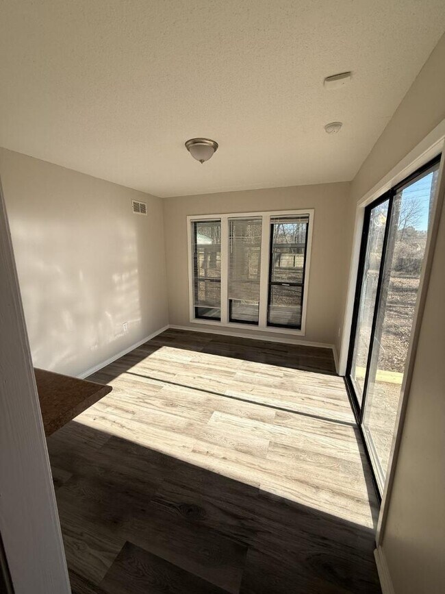 Building Photo - 2150 Tramway Pl