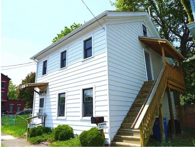 Building Photo - 51 W Union St