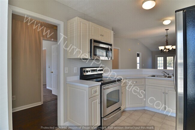 Building Photo - 119 Linville Ct, Lexington, SC 29073