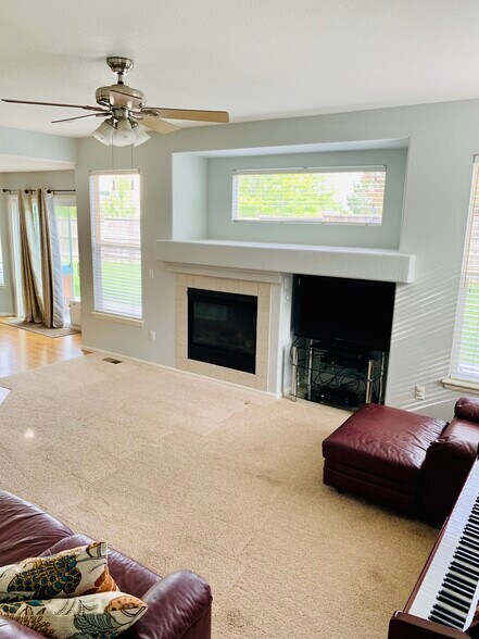 Building Photo - 4192 S Quatar St