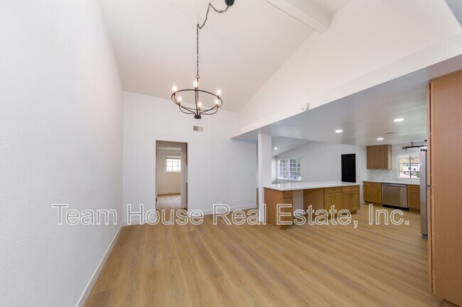 Building Photo - 18735 Bookham Dr