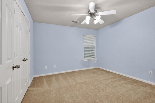 Building Photo - 26 Ebony Oaks Pl