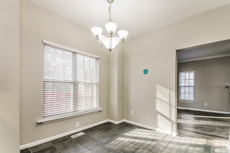 Building Photo - 3348 Forest Mill Cir