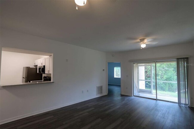 Building Photo - 9519 Newdale Way