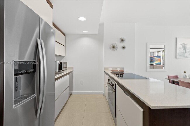 Building Photo - 2155 Washington Ct