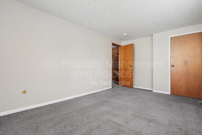Building Photo - 2523 Burgandy Ln