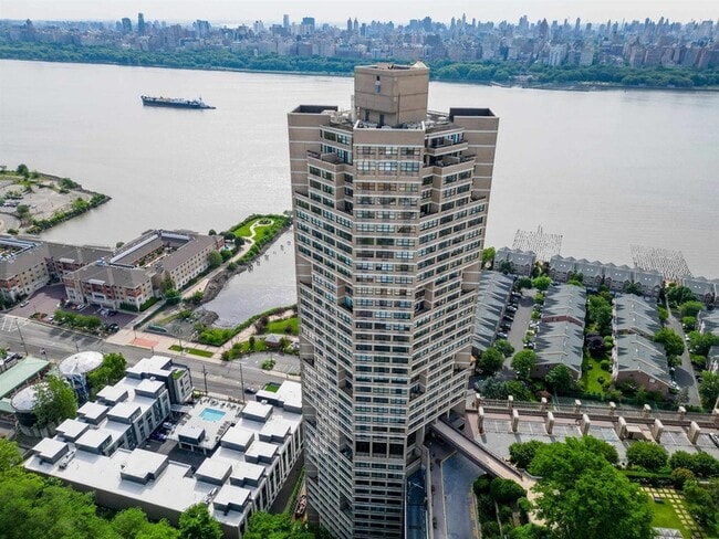 Building Photo - 7004 JFK Blvd E