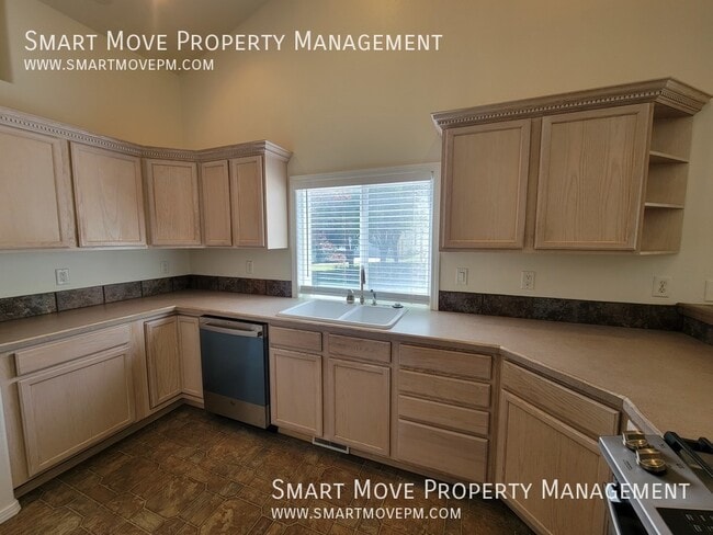 Building Photo - 9978 W Sleepy Hollow Ln