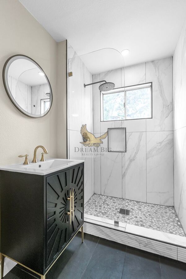 Building Photo - 6845 Coley Ave