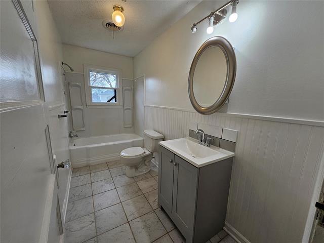 Building Photo - 541 S Mockingbird Ln