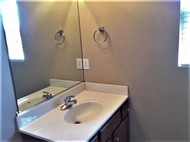 Building Photo - 5205 Mount Hope Dr