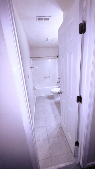 Building Photo - 173 Gillis Rd